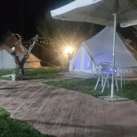Glamping Les Rodanes 1 Glamping *